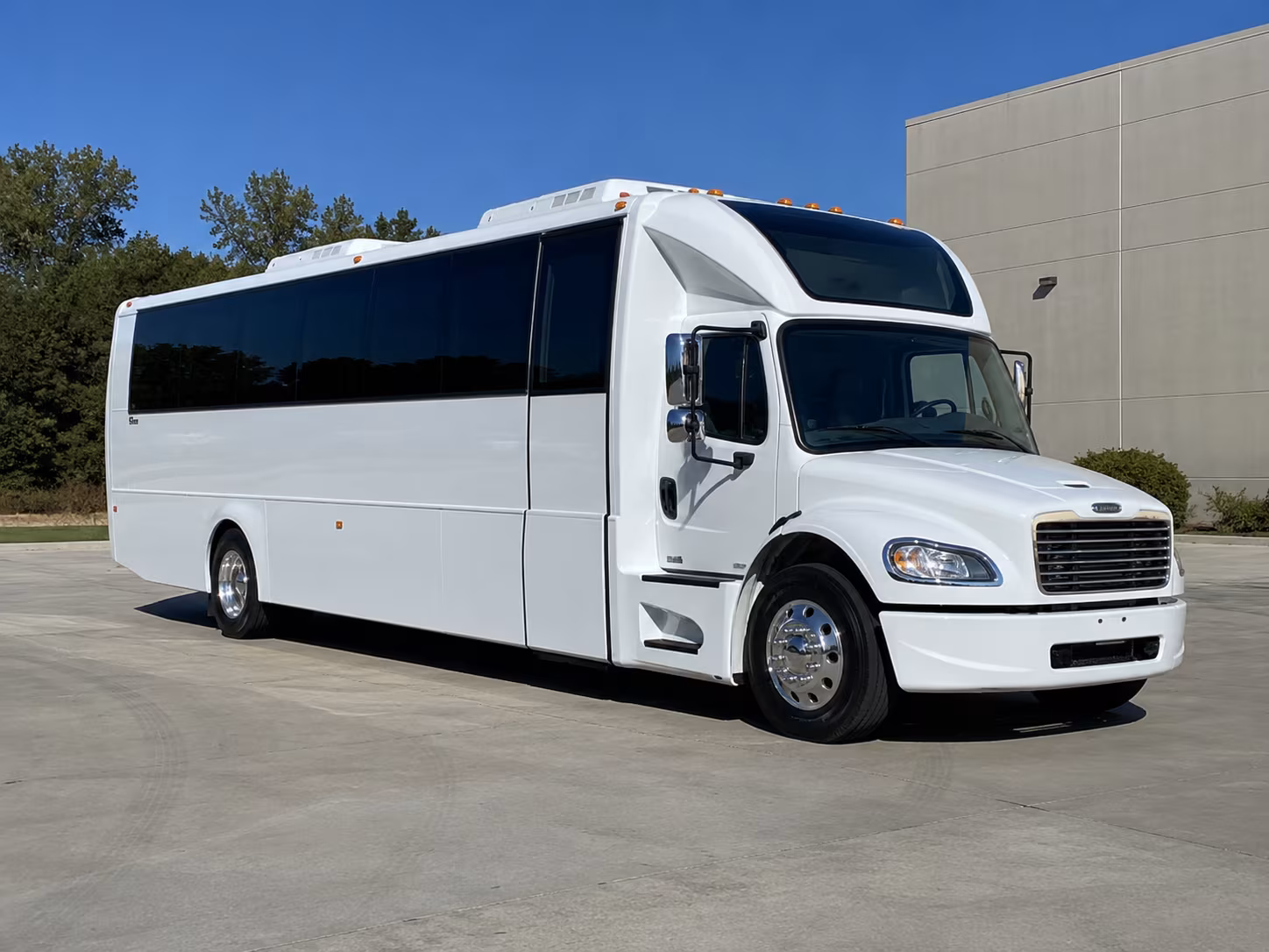 sunrise 28 passenger party bus